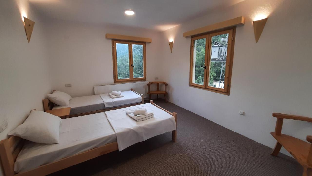 Hotel Ravnjak Dobrilovina Екстериор снимка