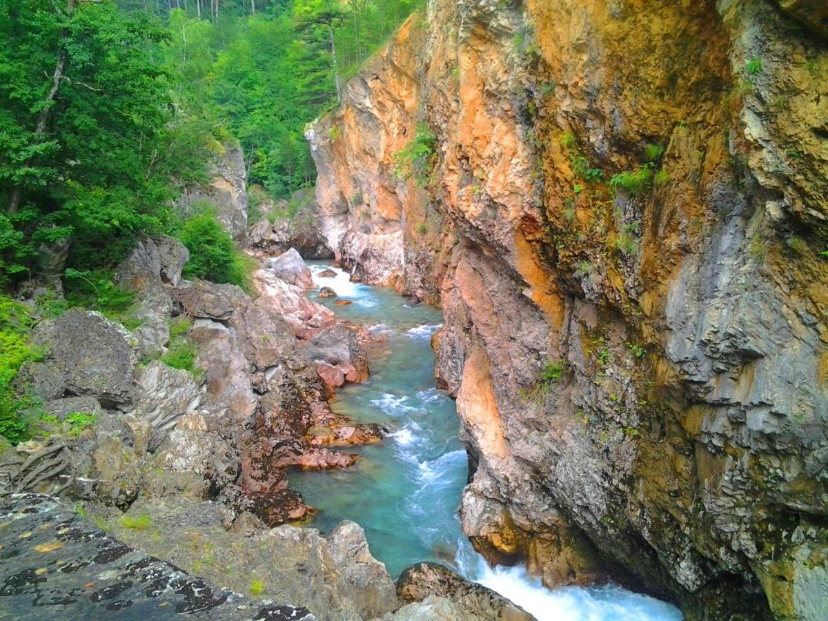 Hotel Ravnjak Dobrilovina Екстериор снимка